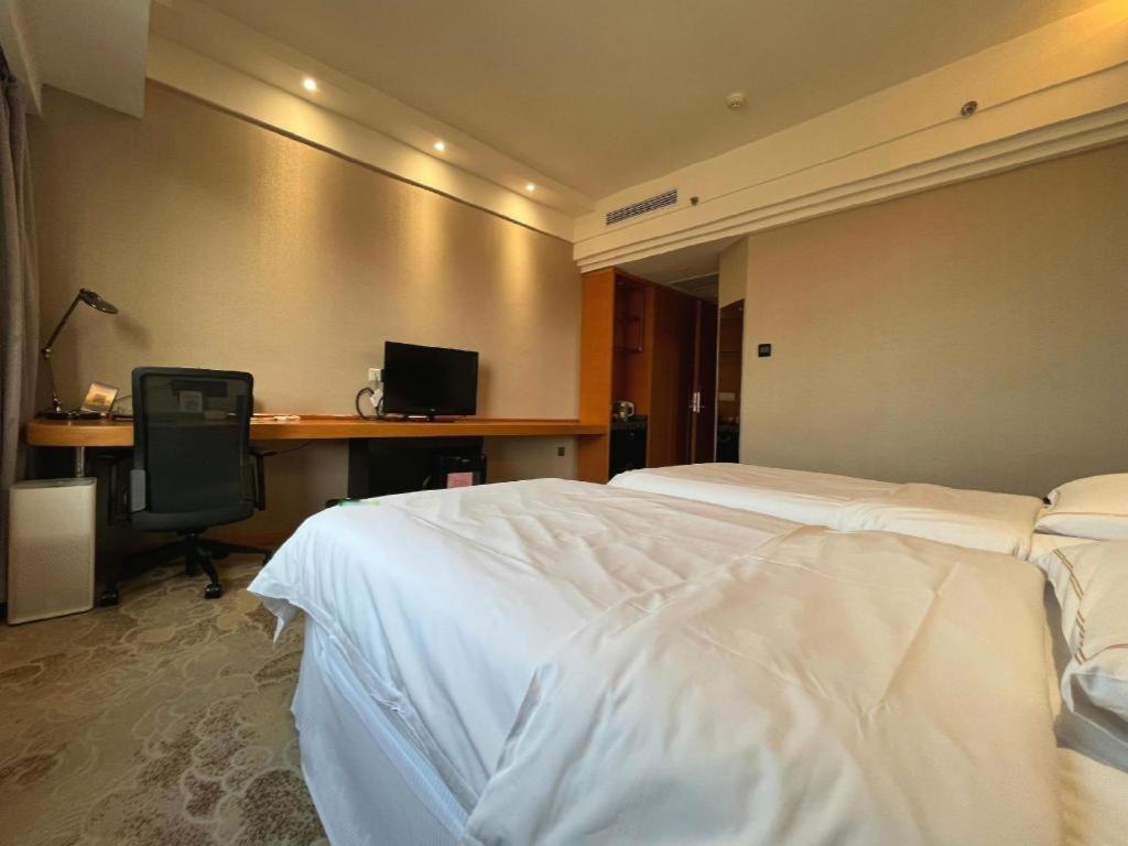 Yantai Bihai Hotel Экстерьер фото